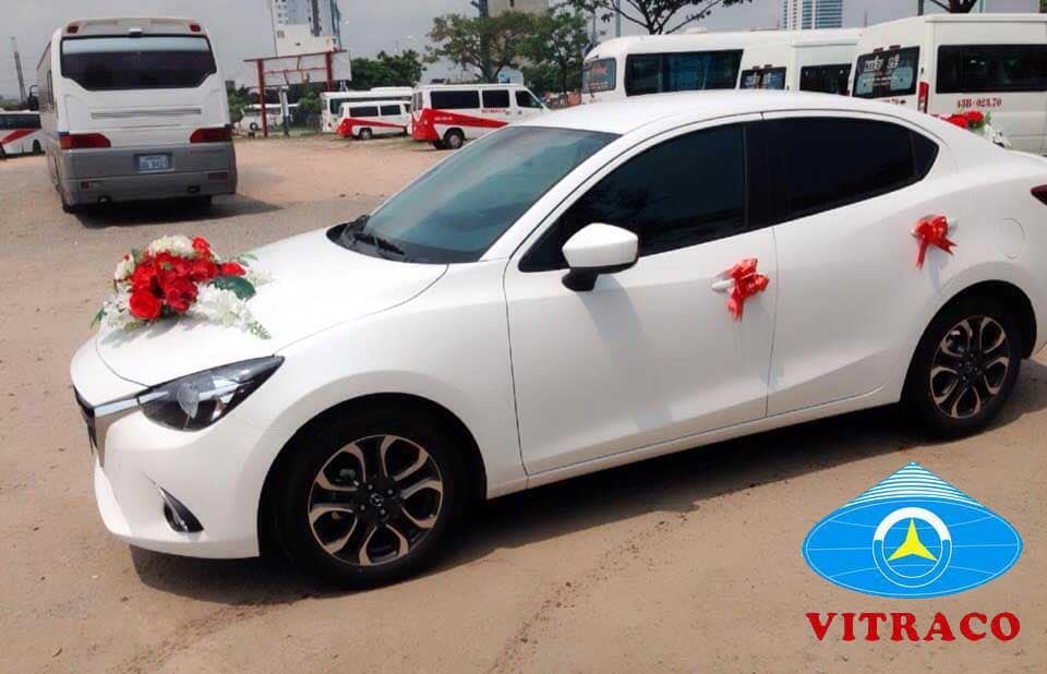 Cho thuê xe hoa Mazda2 tại Đà Nẵng