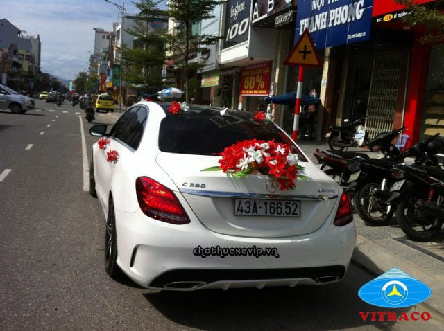 Thuê xe cưới Mercedes C250 Đà Nẵng